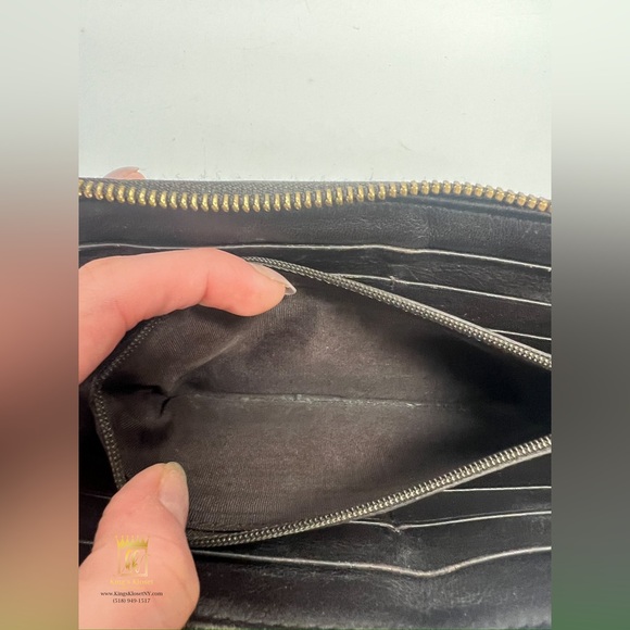 🖤SOLD🖤Gucci zip around long wallet - Picture 6 of 13